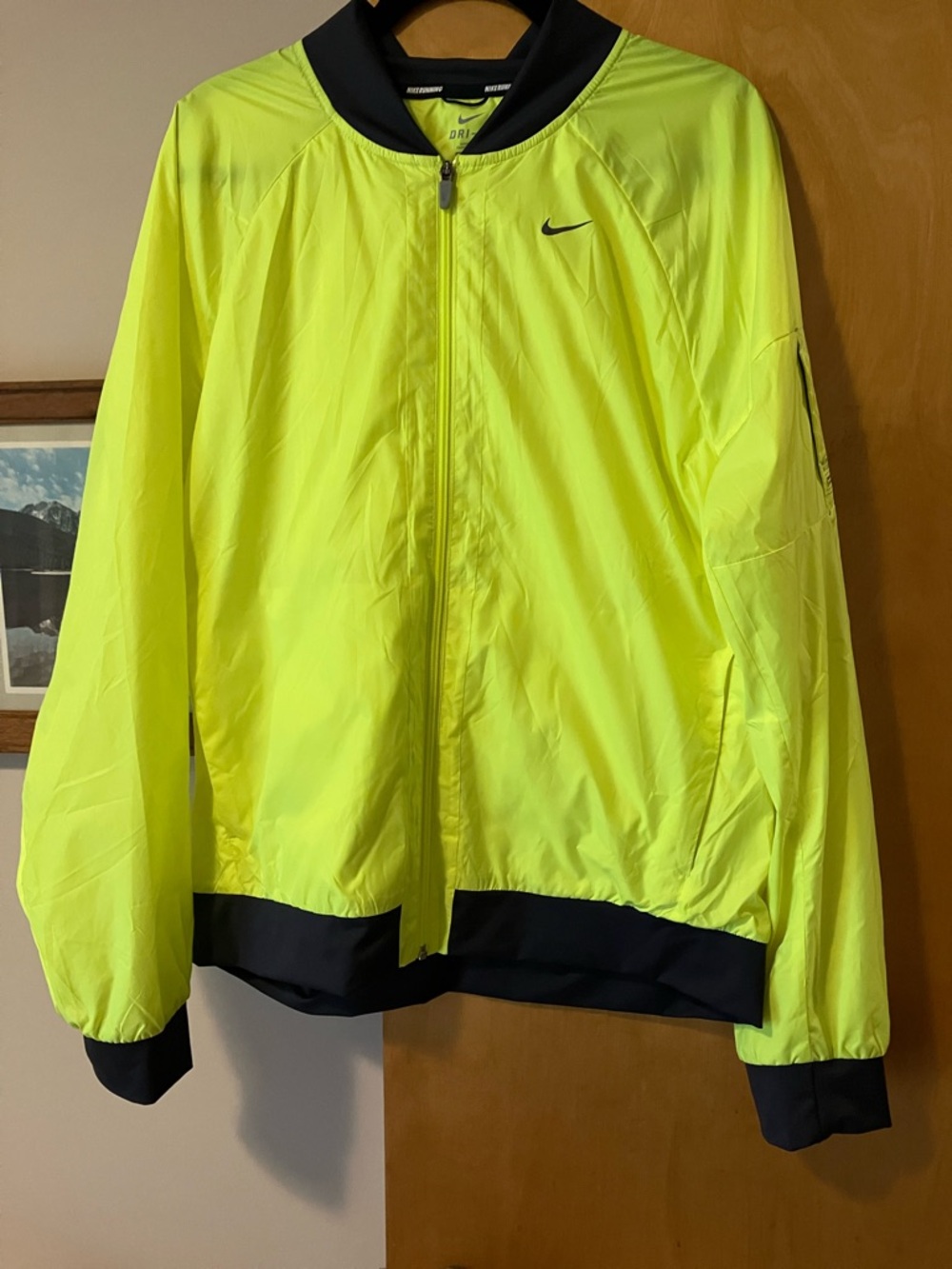 UNISEX Nike DRI-Fit Neon Yellow   Running Jacket with Black Accents-XL